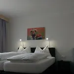 Zum Steirischen Kuss Gasthof 3*