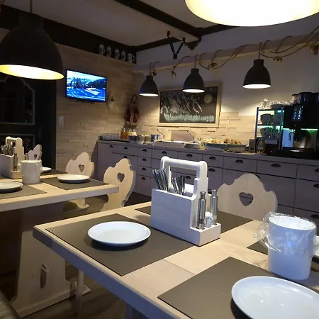 Gaestehaus Zum Steirischen Kuss Penzion Aich (Styria)