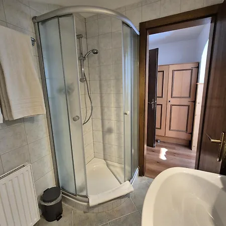 Penzion Gaestehaus Zum Steirischen Kuss Aich (Styria)