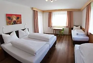 Gaestehaus Zum Steirischen Kuss Aich (Styria)